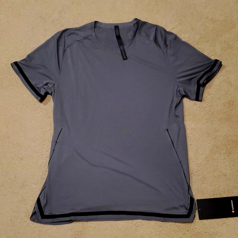 Lululemon Fast and Free SS Bold Lines